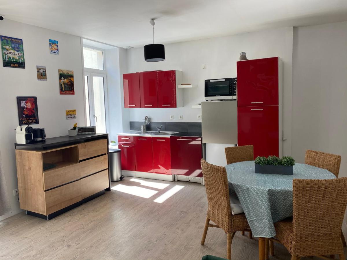 Au Coeur De La Vieille Apartamento *